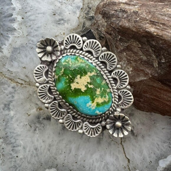 Sterling Southwestern Style Sonora Gold Turquoise Decorated Adjustable Ring - Picture 1 of 10